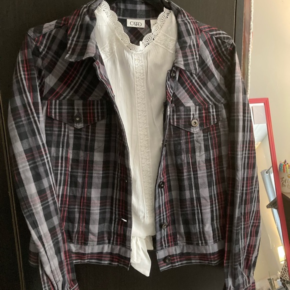 CATO Plaid Jean Jacket | SZ Medium. Black/Red/White Plaid Collared Jacket. - Picture 4 of 12